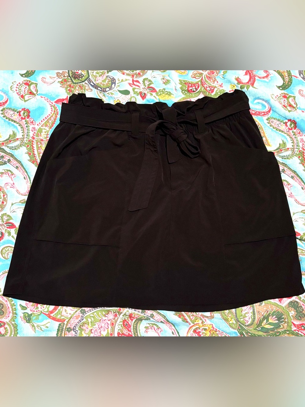 ATHLETA skyline BLACK skort size 10 Stretch Tie waist